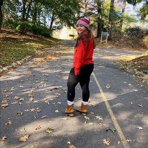 Meet your Posher, Claire